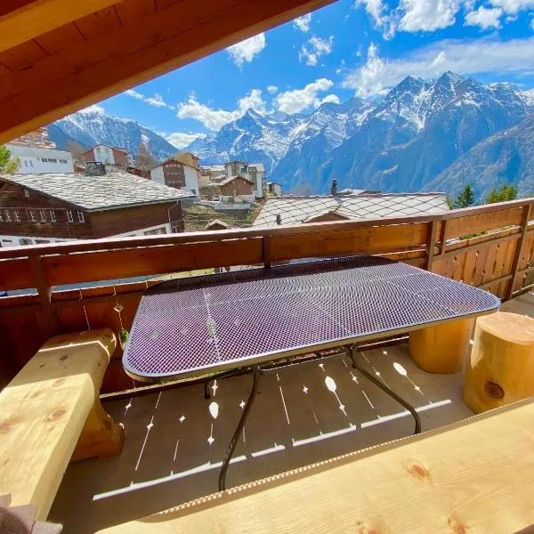 Heidahüs Penthouse, hotelli kohteessa Grächen