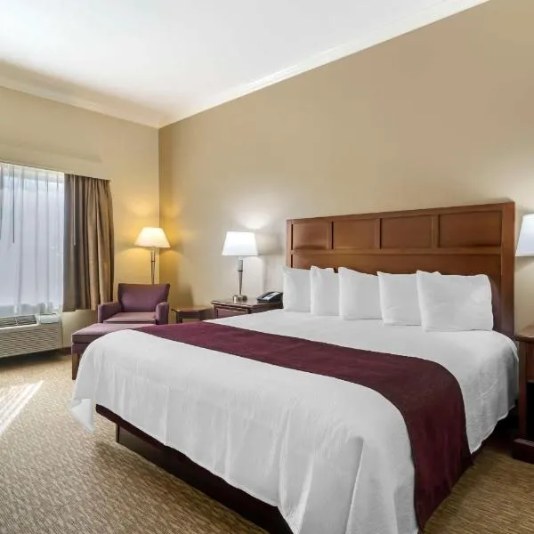 Best Western Plus Grapevine Inn, hotel sa Sunnyside