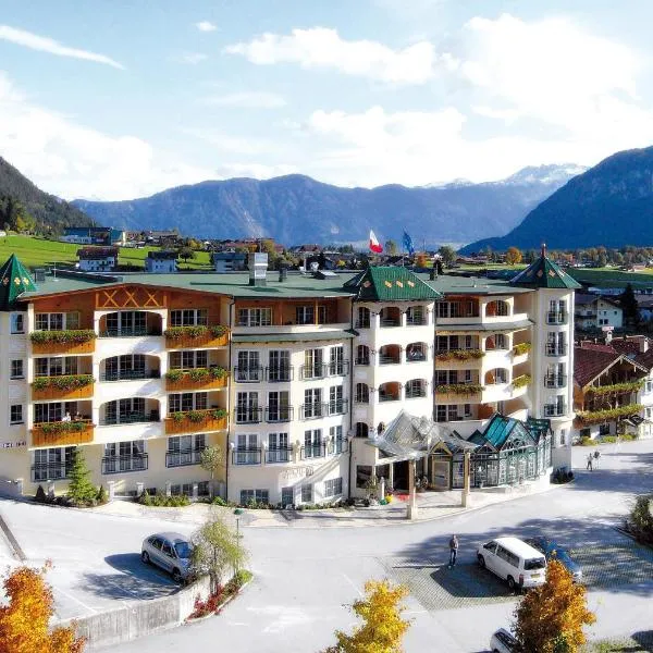 Vier Jahreszeiten Wellnessresort Achensee, ξενοδοχείο σε Maurach