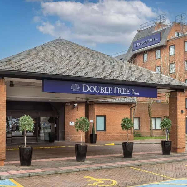 DoubleTree by Hilton Manchester Airport, hôtel à Hale