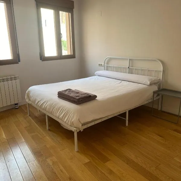 Excelente piso Zarzamora, hotel v mestu Molina de Aragón