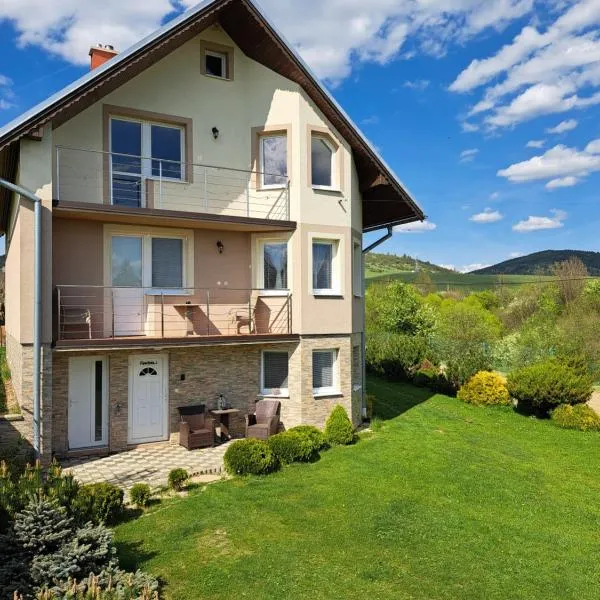 Apartmán Filip&Luky sauna Tatry, hotelli kohteessa Lendak