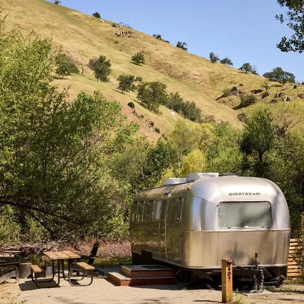 AutoCamp Sequoia, hotel in Three Rivers