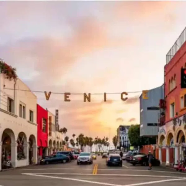 Hosp Walk to Santa Monica Beach Pier, hotel in Los Angeles