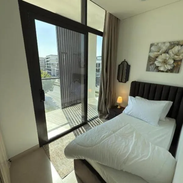 Nuchii HO STEL，位于迪拜的酒店