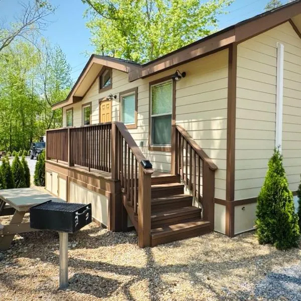 Dudley Creek RV Resort、ガトリンバーグのホテル