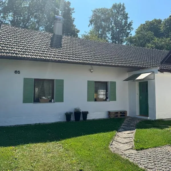 Chaloupka pod kostelem, hôtel à Jeseník nad Odrou