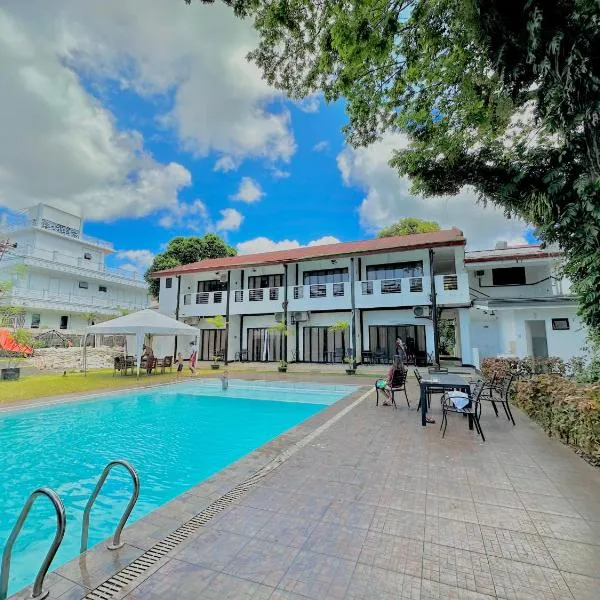 Fernando's Hotel, hotel v destinaci Sorsogon