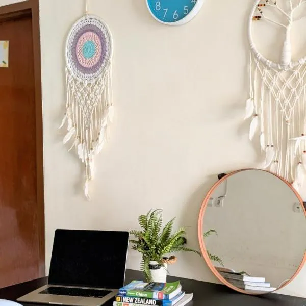 Surabaya Homey near UNAIR Syariah, hotel in Surabaya