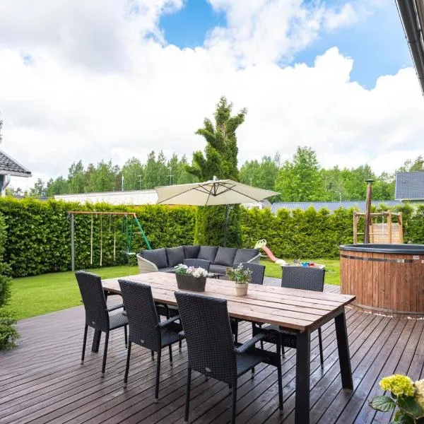 Peaceful Wood-fired Sauna Stay, Hotel in Vantaa