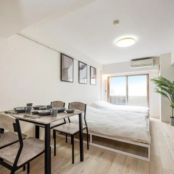 20 minutes by Haneda Airport train 3-minute walk from Kamata Station Direct access to Tokyo, Yokohama, Ueno、東京のホテル