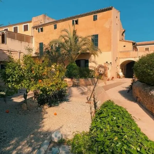 Casa Mona Turismo de Interior, Hotel in Llubí