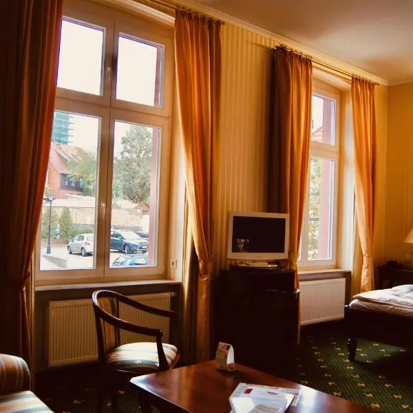 Waren Müritz Hotel Harmonie, Hotel in Waren (Müritz)