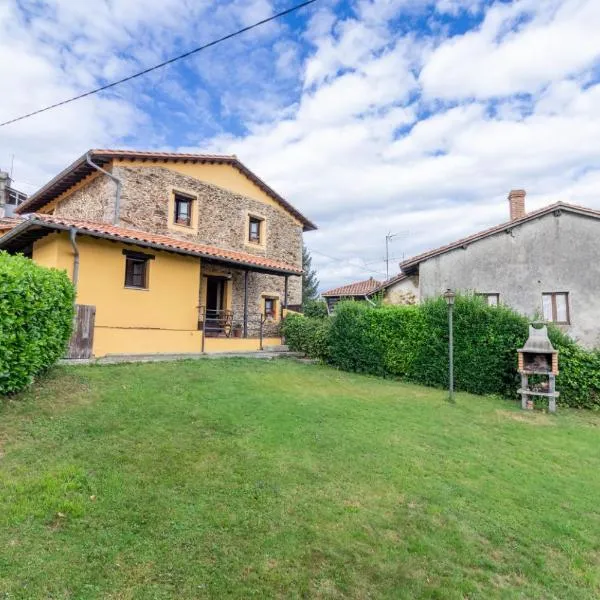 La Casona del Cura 3, CALÉNDULA, hotel in Pravia