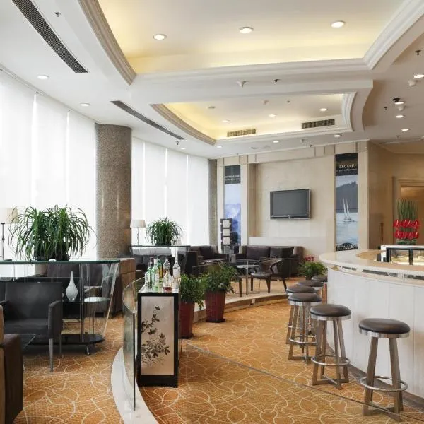 Holiday Inn Beijing Chang An West by IHG, hotel in Beijing