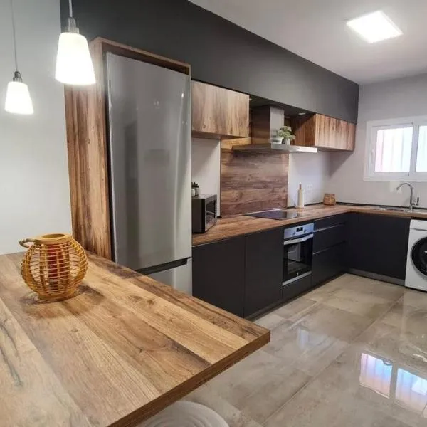 Apartamento con Piscina, hotel in Aguadulce