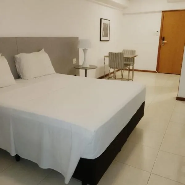 Flat 01 Celita Franca Business, hotel in Feira de Santana
