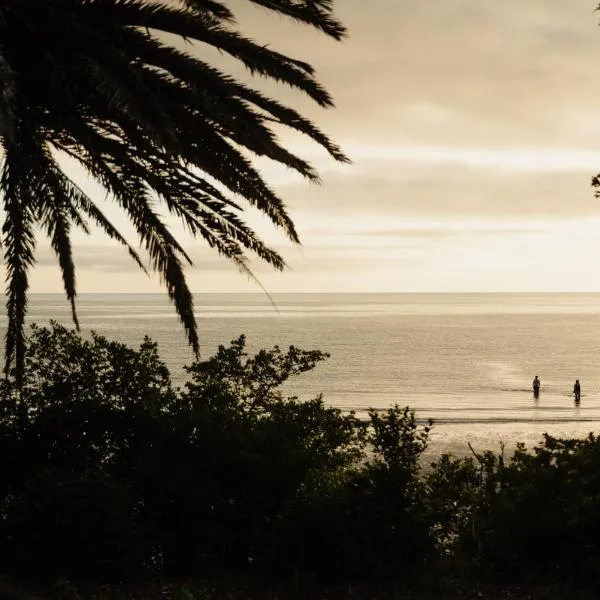 Golden Bay Beach Retreat, hotel in Parapara 