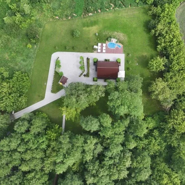 Еко-готель Quiet Forest โรงแรมในKopystin