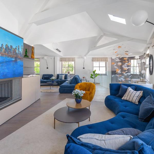 Brand New Refurbishment Townhouse in Notting Hill near Portobello Road with AC Air Conditioning & Roof Terrace, London
