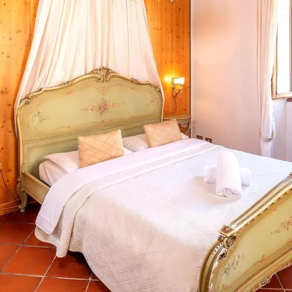 Ca'Dinora - Venetia apartment -, Hotel in Bardolino