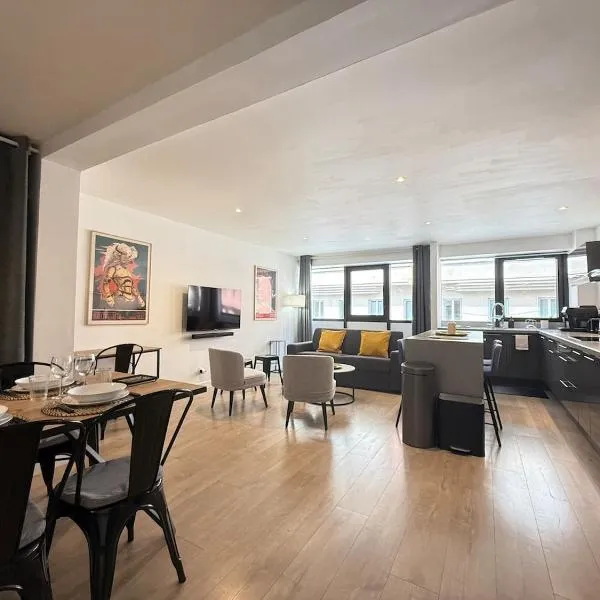 Centre-ville - grand T3 moderne - parking, hotel in Toulouse