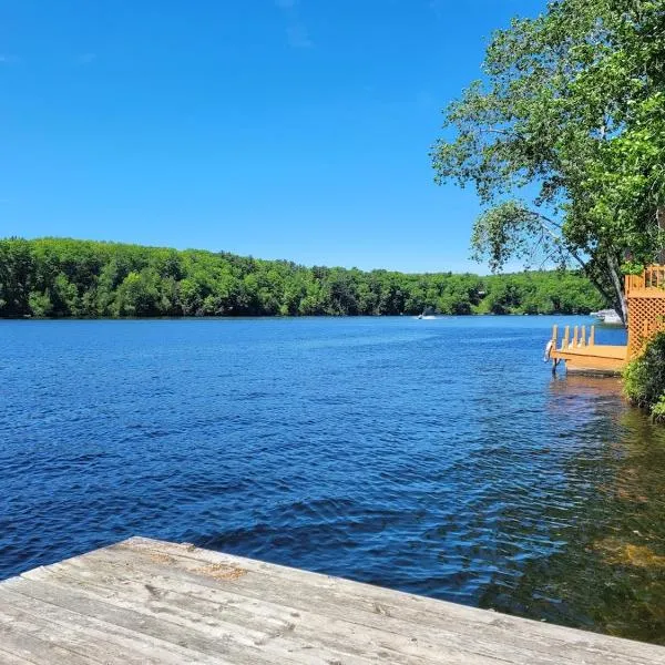 Castaway Cottage on Croton Pond #4, hotell sihtkohas Newaygo