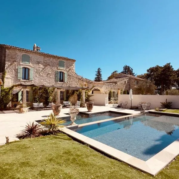 Maison Roucas - Restaurant et chambres d'hôtes, Hotel in Solérieux