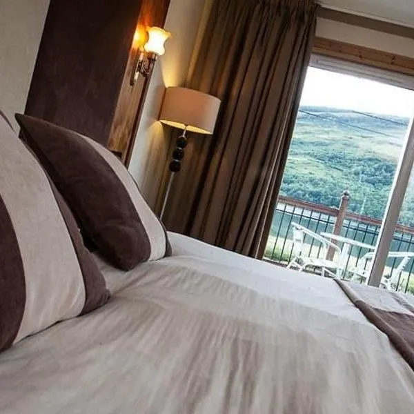 Cairndow Stagecoach Inn, hotel in Cairndow