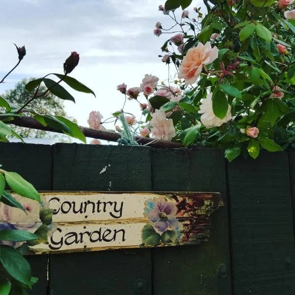 Dragonflycottagebnb, hotel in Grovetown