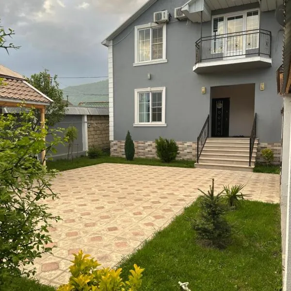 Golden House, hotell sihtkohas Qəbələ