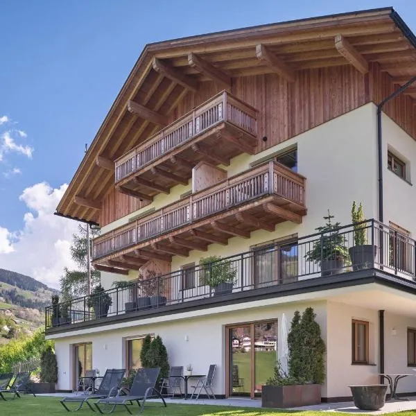 Baumannhof Villnöß, hotel in Funes