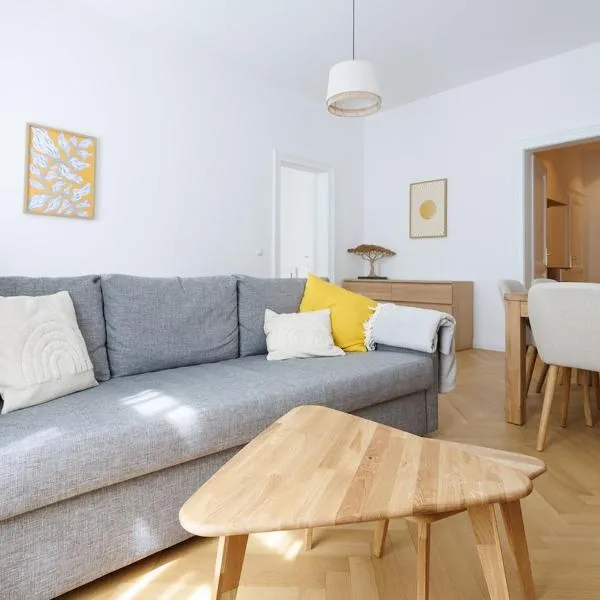 Central Stylish Apartment near Opera, Hotel in Wien