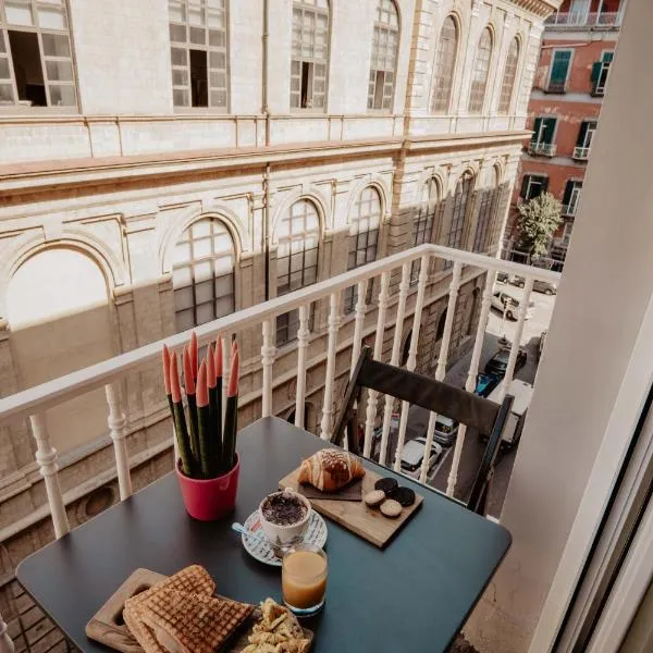 Boutique Luxury Suite，位于那不勒斯的酒店