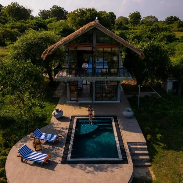 The Yala Lodge, hotel in Kirinda