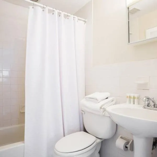 Airy, Modern 1BR downtown Boston, khách sạn ở Boston