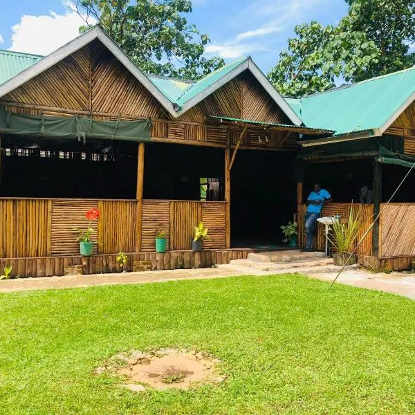 Ruhondeza Lodge, hotel v destinácii Buhoma