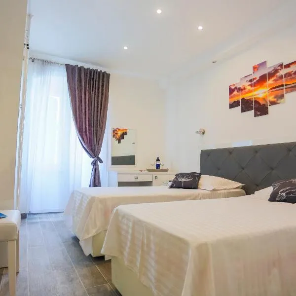 Nirvana rooms Split，位于斯普利特的酒店