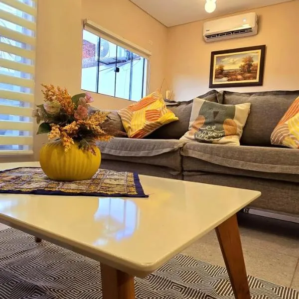 cómodo y acogedor duplex, hotel in Ciudad del Este