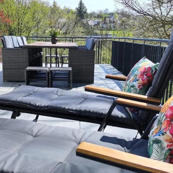 Diemelsee Chalet - romantisches Ferienhaus im Sauerland Nähe Willingen Winterberg mit Seeblick, ξενοδοχείο σε Diemelsee