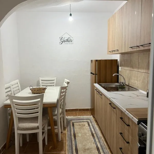 Inn Apartment, hotel en Kamëz