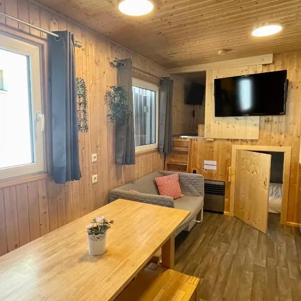 Zillerglückhütte - 5 Sterne Camping Aufenfeld, ξενοδοχείο σε Aschau