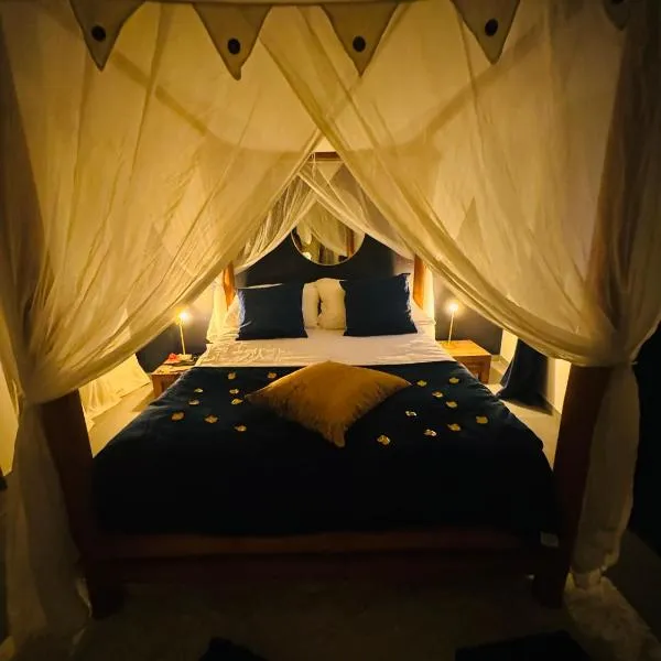 Astral Suite, Love Room, Jacuzzi, Distance to Beach、サント・リュスのホテル