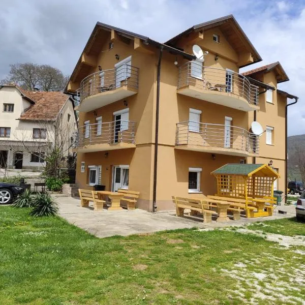 Apartmani Šćit, hotel in Šćit