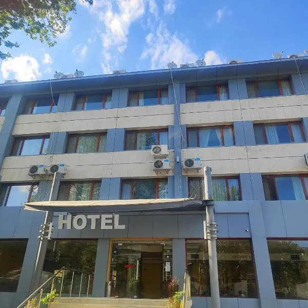 Хотел Устра, hotel di Kŭrdzhali