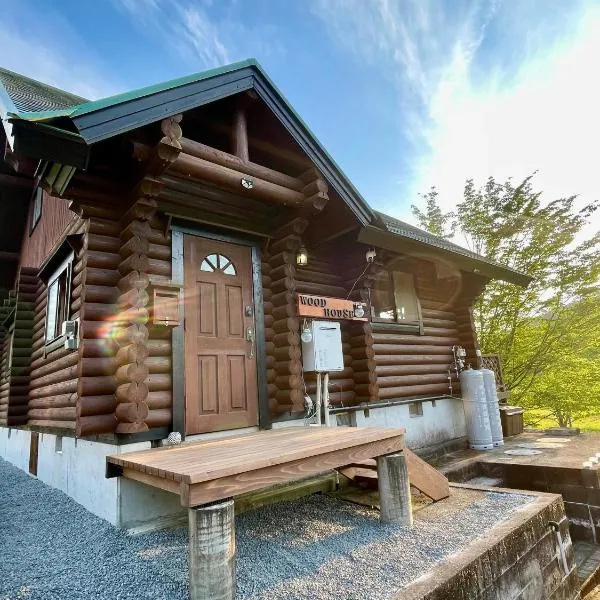 wood house, hotell sihtkohas Hita