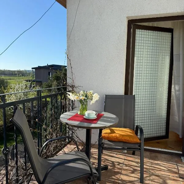 Comfy stay at Hill of Clouds, hotel in Rāmava