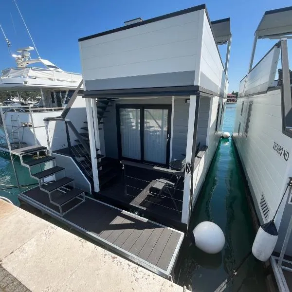 Novigrad Sea-House Heroina - Hausboot, hotel en Novigrad Istria