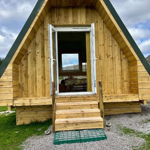 Keltic cabin off grid camping nc500, hotel in Lochcarron