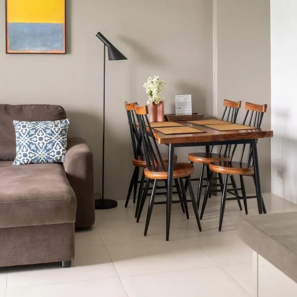 Mae Phim Grand Blue Condo with pool and seaview, hotel in Mae Pim